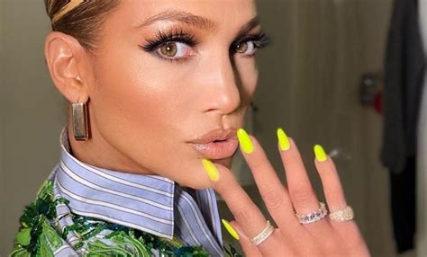 jennifer lopez chanel manicure|best Jennifer Lopez nails.